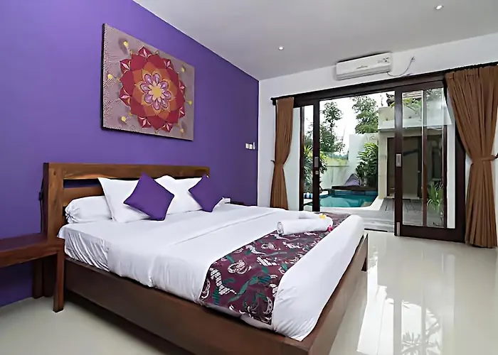 Villa Astarta , Canggu, 5 Mins To Berawa Newly Renovated