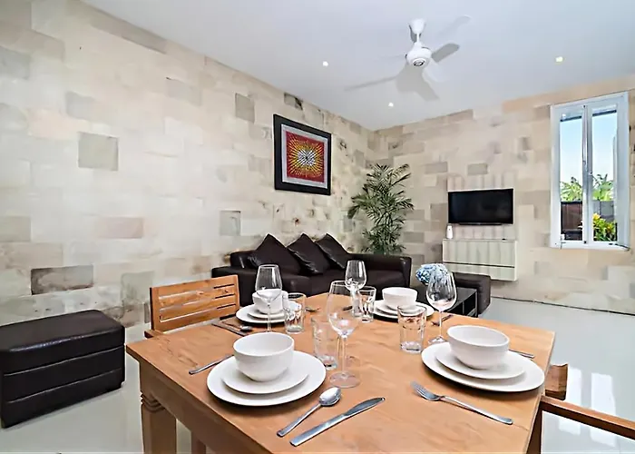Astarta , Canggu, 5 Mins To Berawa Newly Renovated Villa Canggu (Bali)